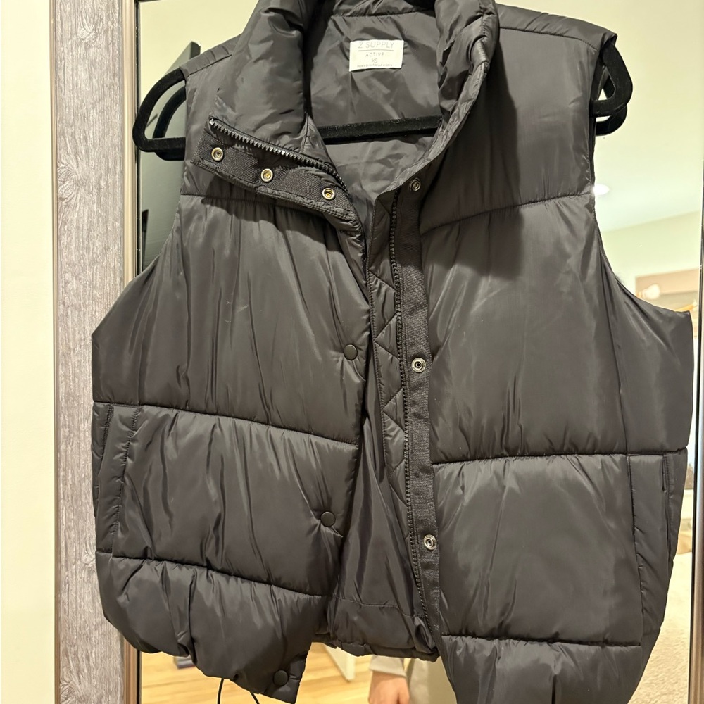 Black z supply vest